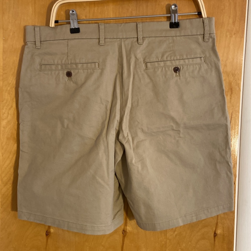 GAP - Picture 3 of 8